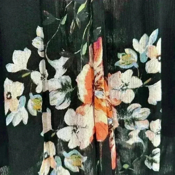 Lulus Staying Cool Black Floral Print Culotte Jumpsuit size S Jumper - Picture 3 of 8